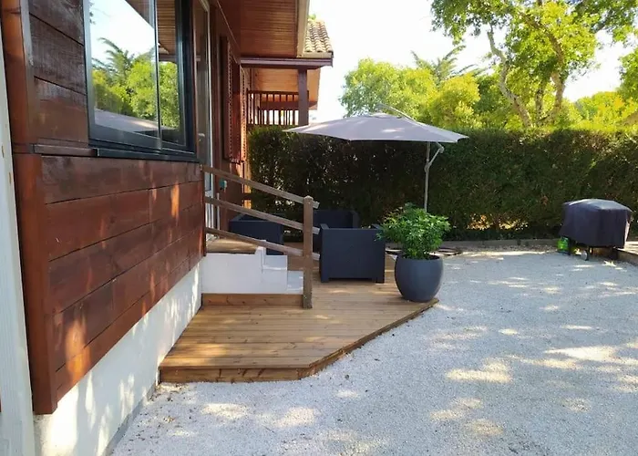 Semesterbostad Agreable A *